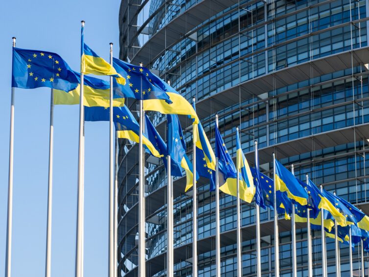 Ukraina har fått status som kandidatland till EU